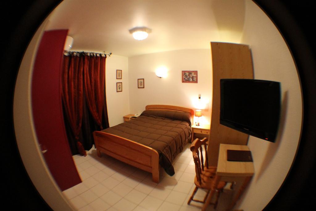 Hotel De La Pomme De Pin Vieux-Boucau-les-Bains Værelse billede
