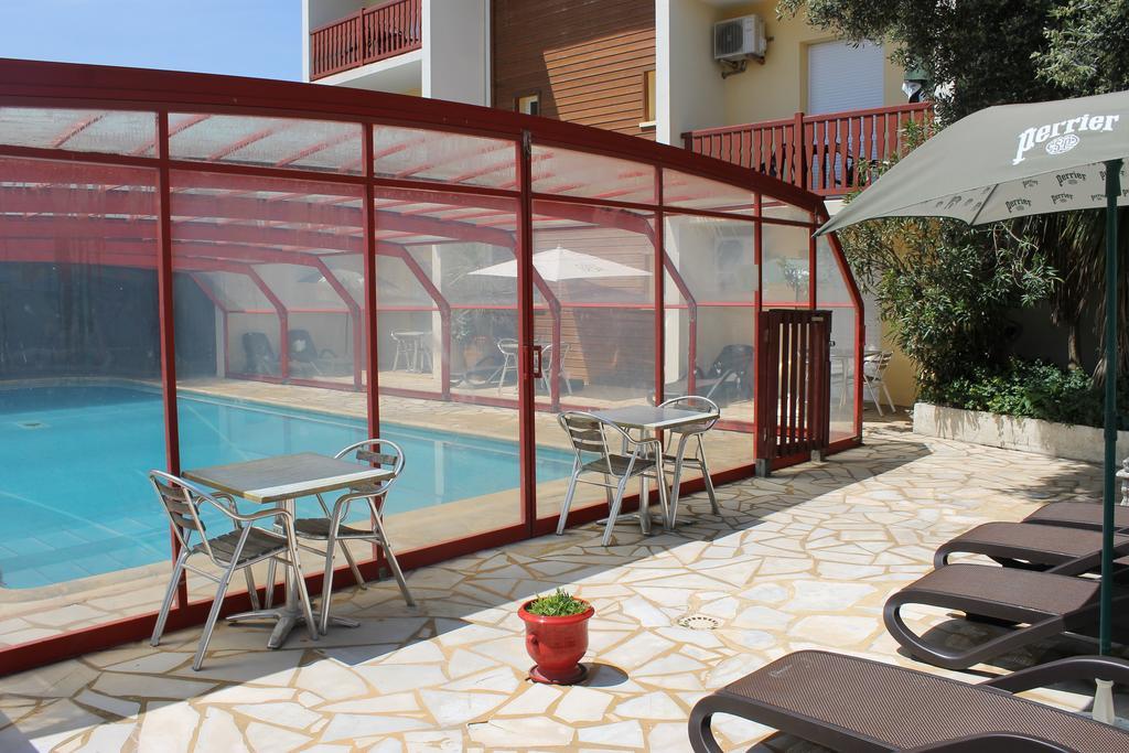 Hotel De La Pomme De Pin Vieux-Boucau-les-Bains Eksteriør billede